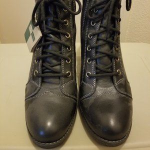 Josef Seibel Heeled Boots (Like New) (Black; 9.5)